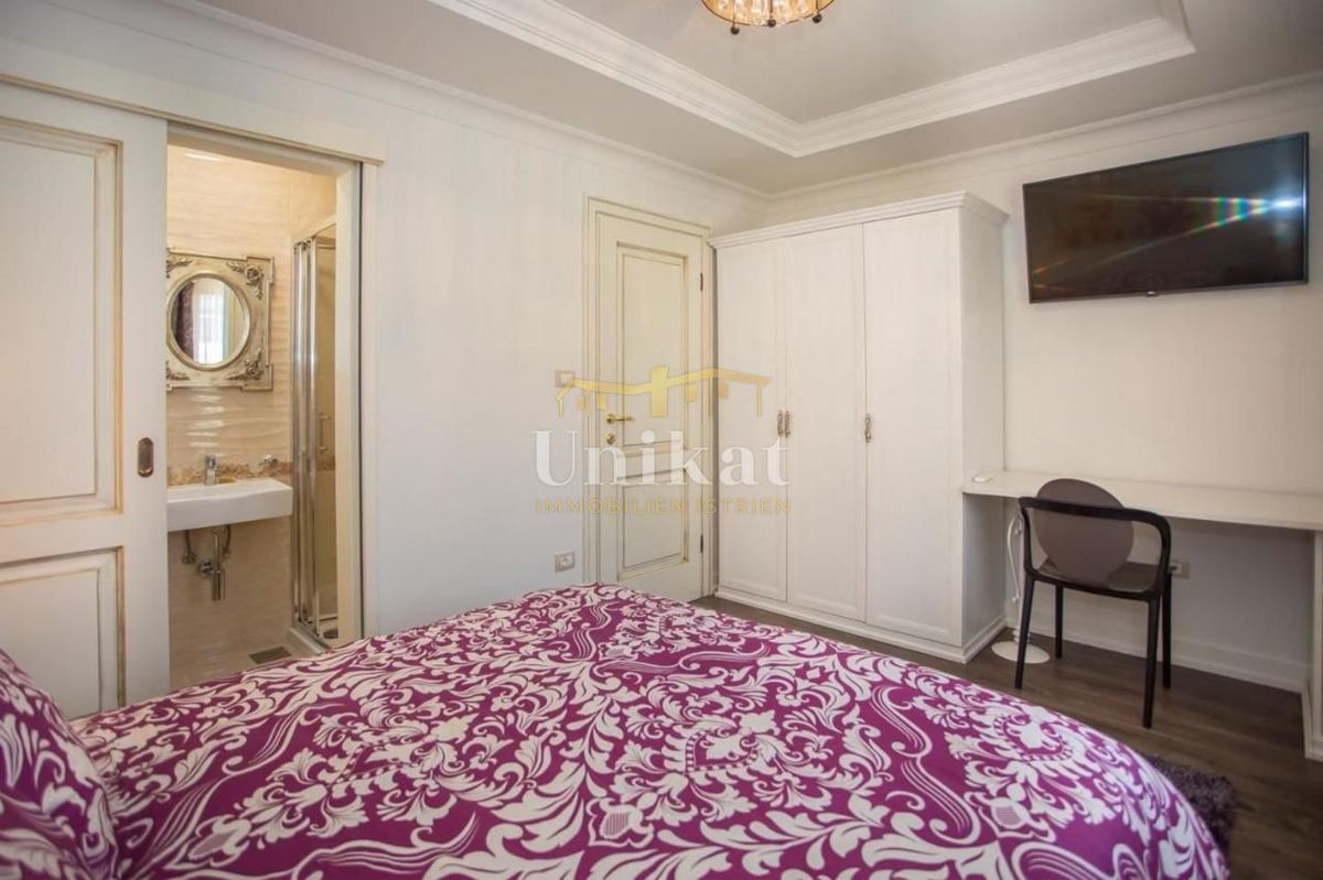 Bella casa al piano terra su un ampio terreno + possibilità di costruire un altro edificio